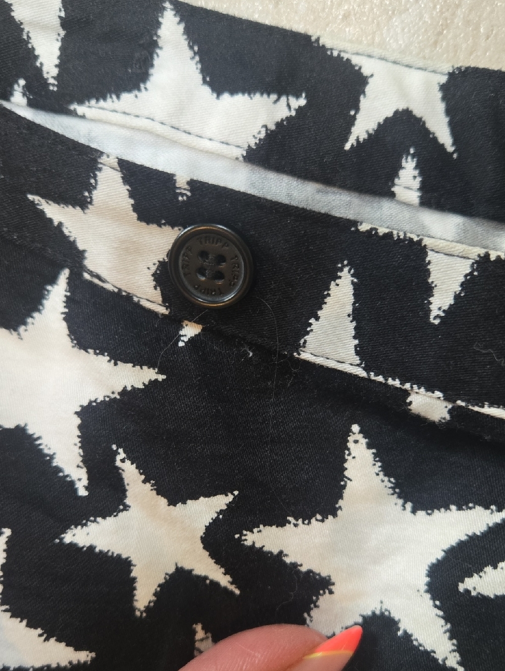 Tripp NYC Daang Goodman Black/White Star Skater Mini Skirt - Picture 3 of 6
